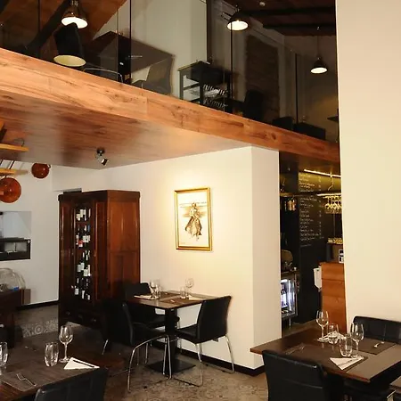 招待所 Lost & Found - & 阿尔布费拉