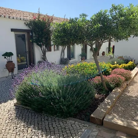 Lost&found - Guesthouse&suites Maison d'hôtes 3*