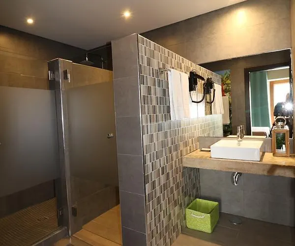 Lost&found - Guesthouse&suites Maison d'hôtes