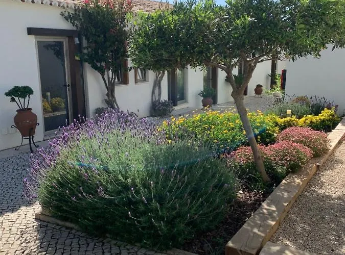 Lost&found - Guesthouse&suites Maison d'hôtes 3*