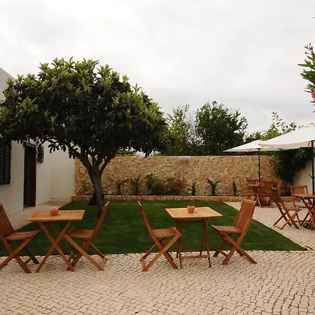 Lost&found - Guesthouse&suites Gæstehus Albufeira