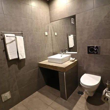 Lost&found - Guesthouse&suites 2*