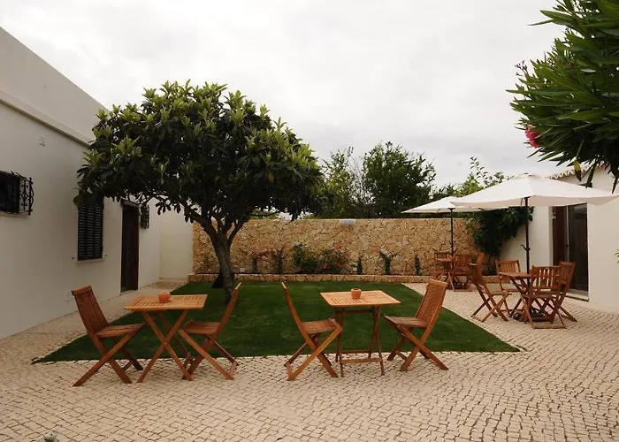 Lost & Found - & Guest house Albufeira